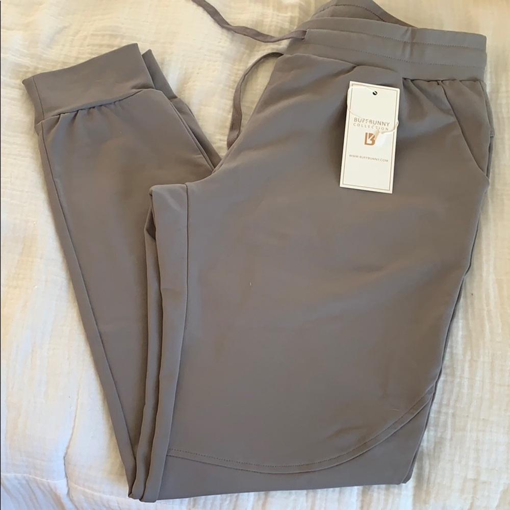 Buff bunny joggers NWT